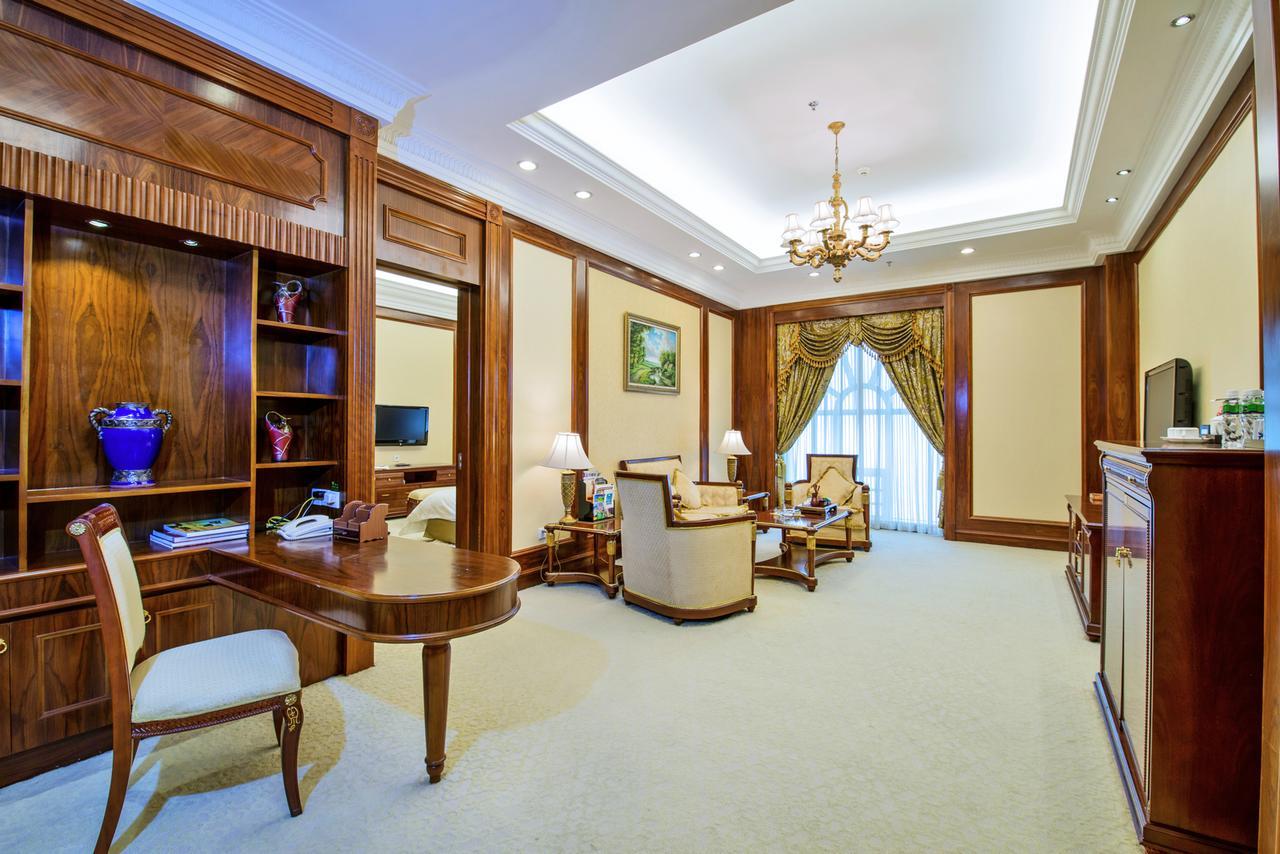 Gladden Hotel Csiangmen Kültér fotó