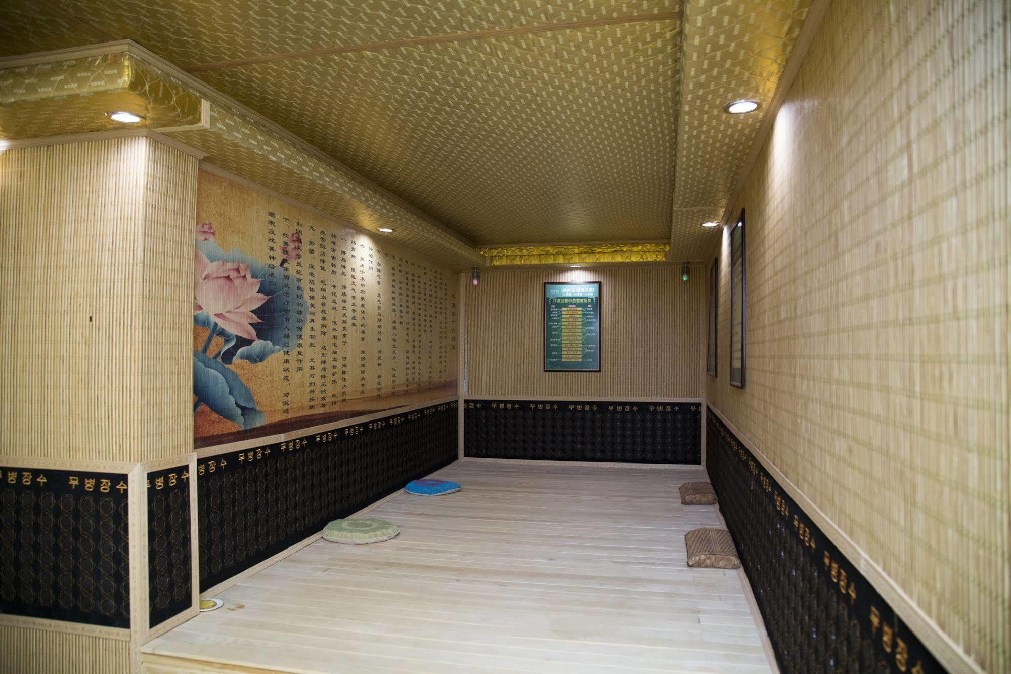 Gladden Hotel Csiangmen Kültér fotó