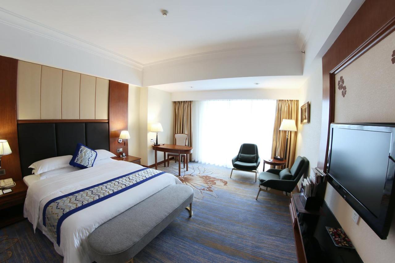 Gladden Hotel Csiangmen Kültér fotó